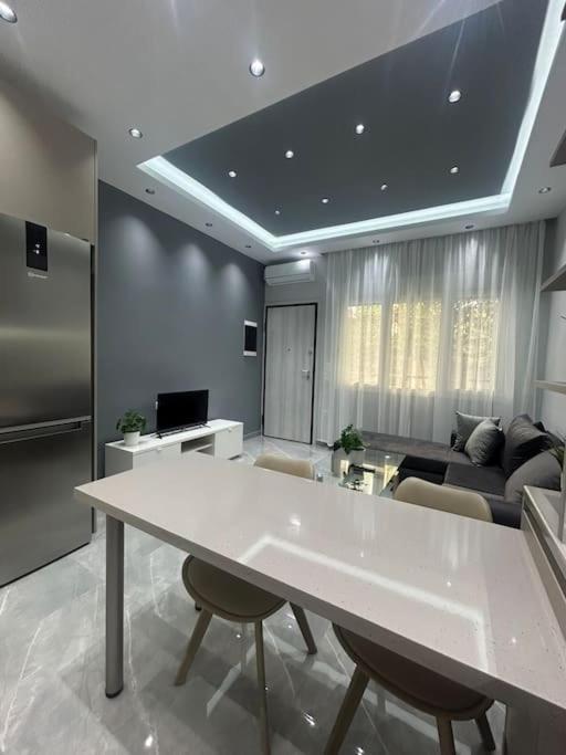 Luxury Apt 5Min To Metro Nikaia Пирей Экстерьер фото